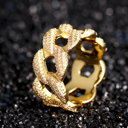 Iced Cuban Link Ring in 18K Gold Tripodjewelry