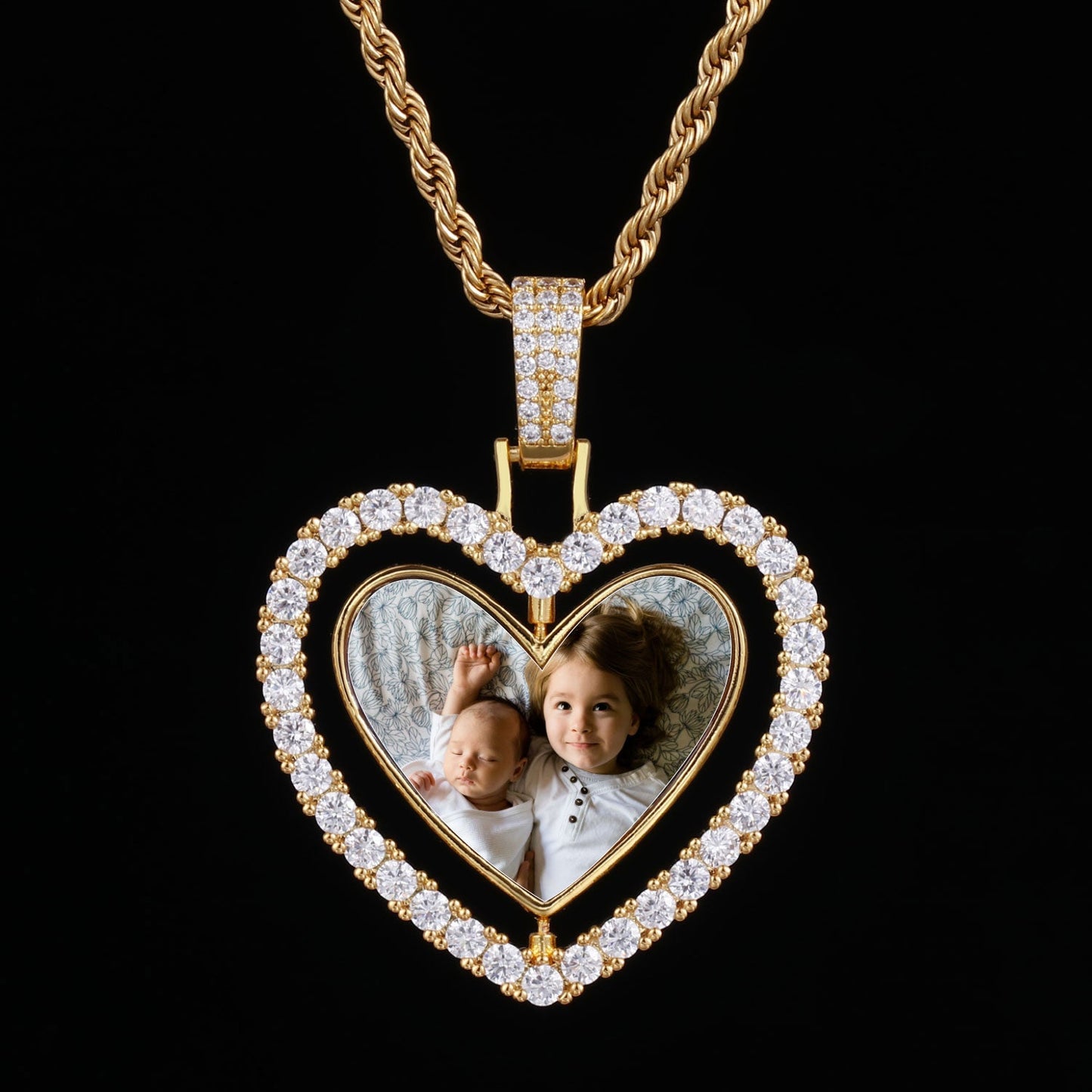 Heart-shaped Customised 18K Zirconia Pendant TRIPOD JEWELRY
