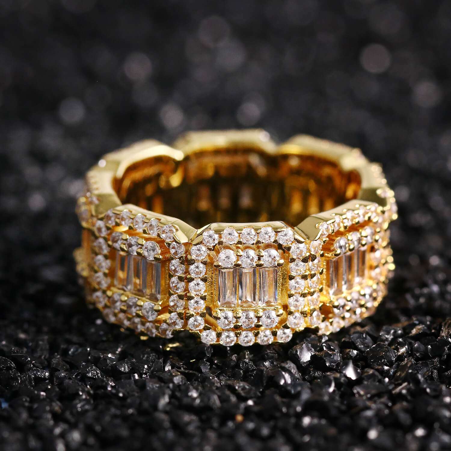 18k Gold Iced Out Four Claws Baguette Ring