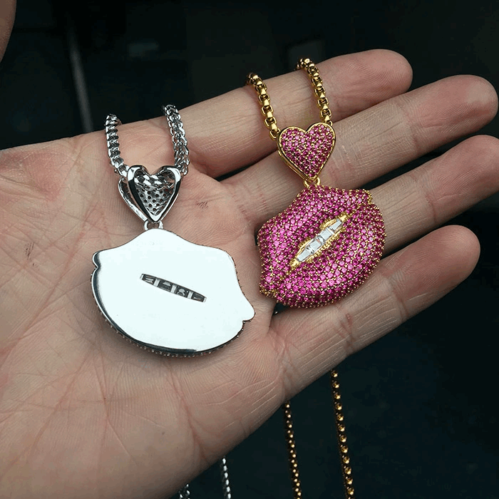 18k Gold Iced Out Lips Pendant