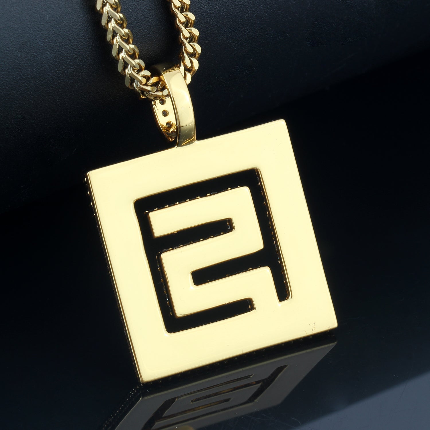 18K Gold  Iced Out Trendy Pendant Tripodjewelry