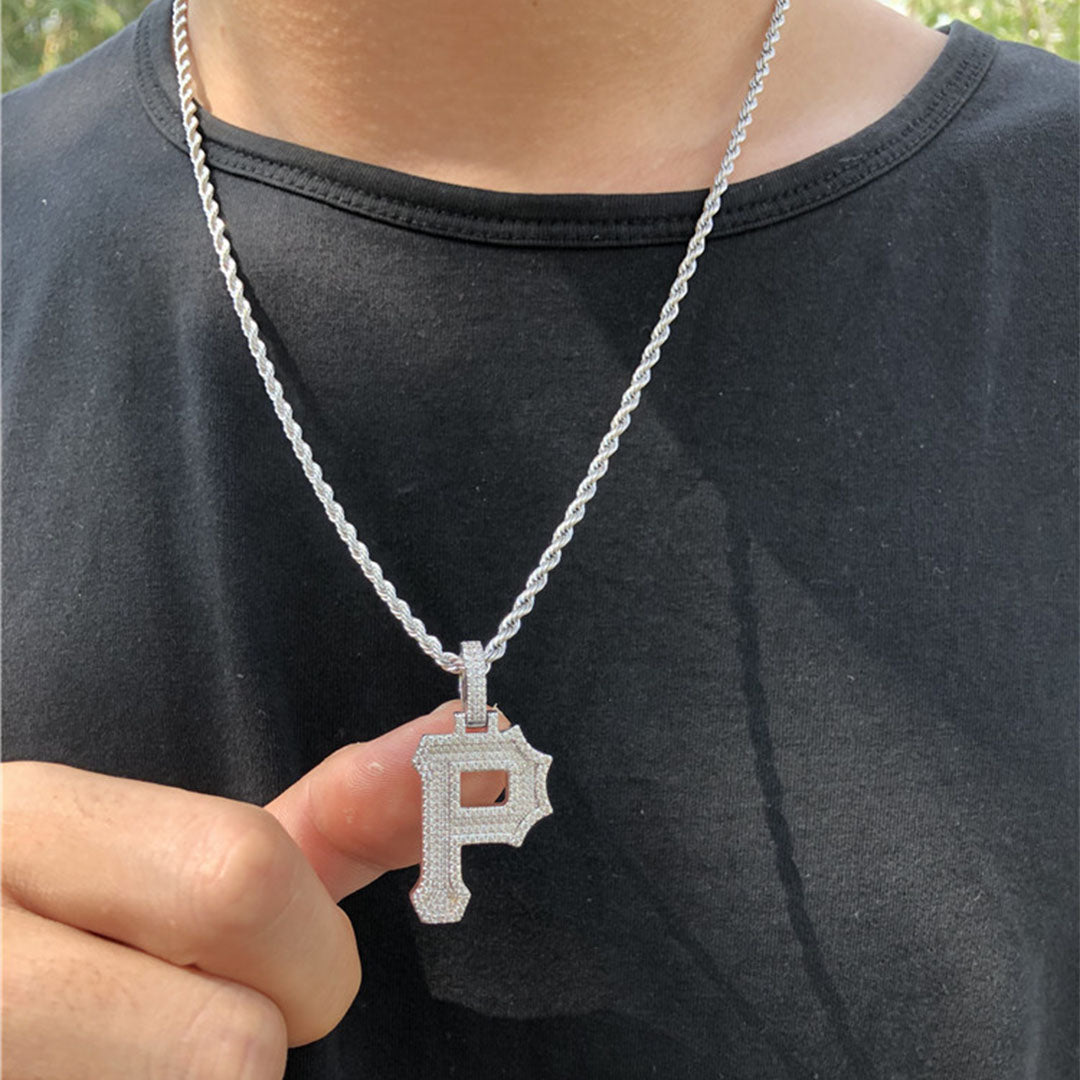 14k/White Gold Iced Out P Letter Pendant Initial necklace