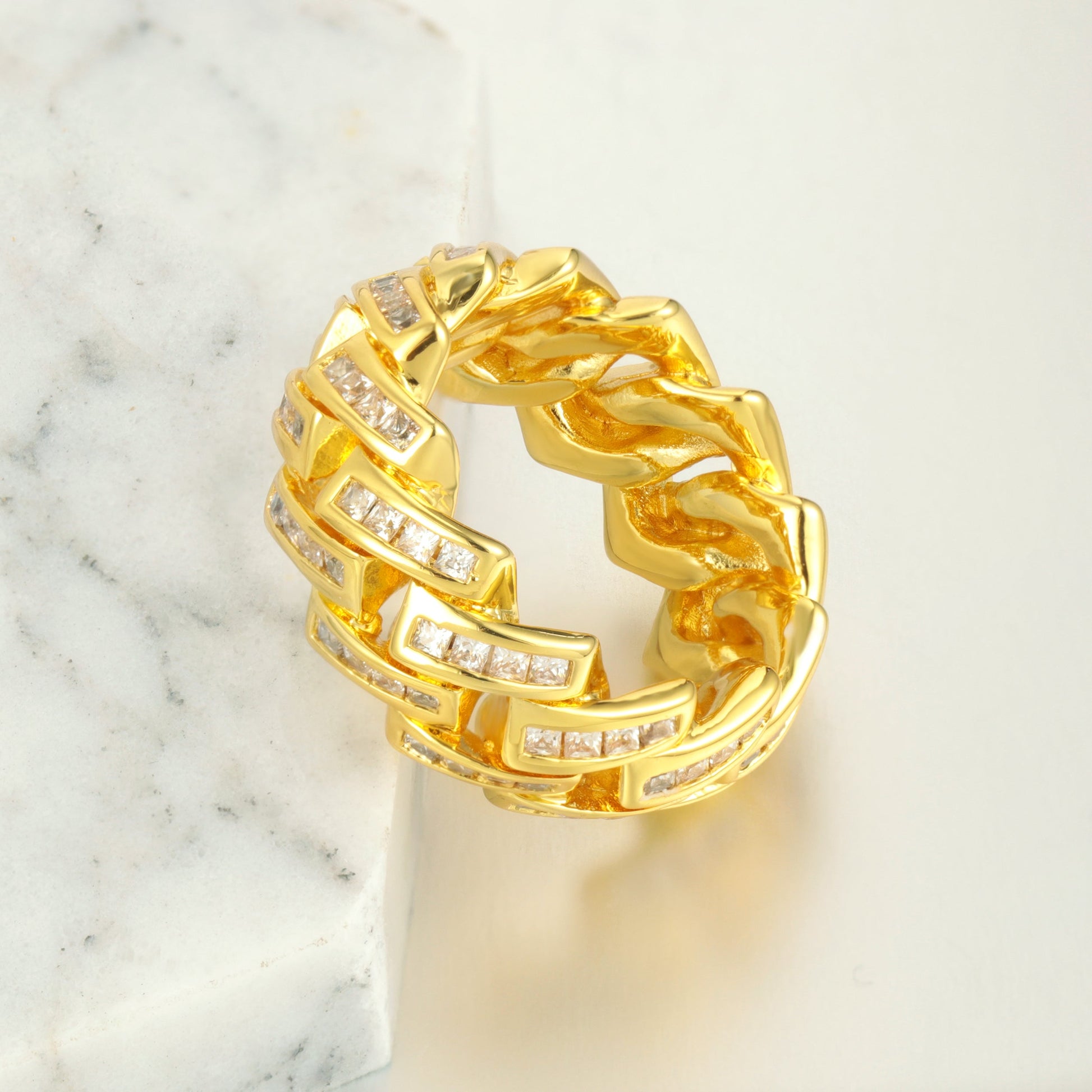 Iced Cuban Link Ring 18K/White Gold Plated Tripodjewelry
