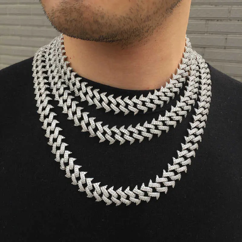 18MM White Gold Plated Simulated Iced Out Cuban Link Chain Necklace - Tripodjewelry
