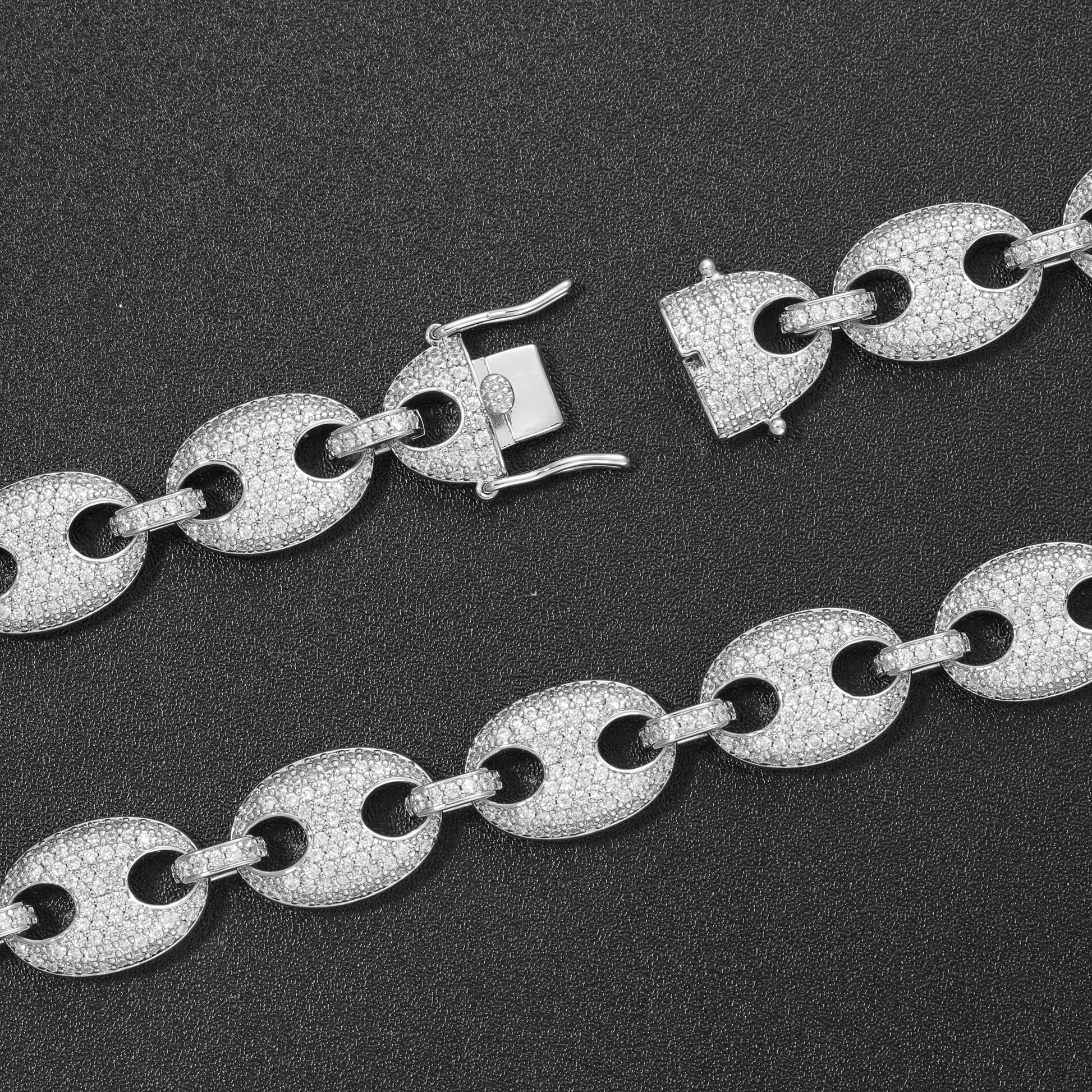 Round Diamond Double Hole Connection Necklace TRIPOD JEWELRY
