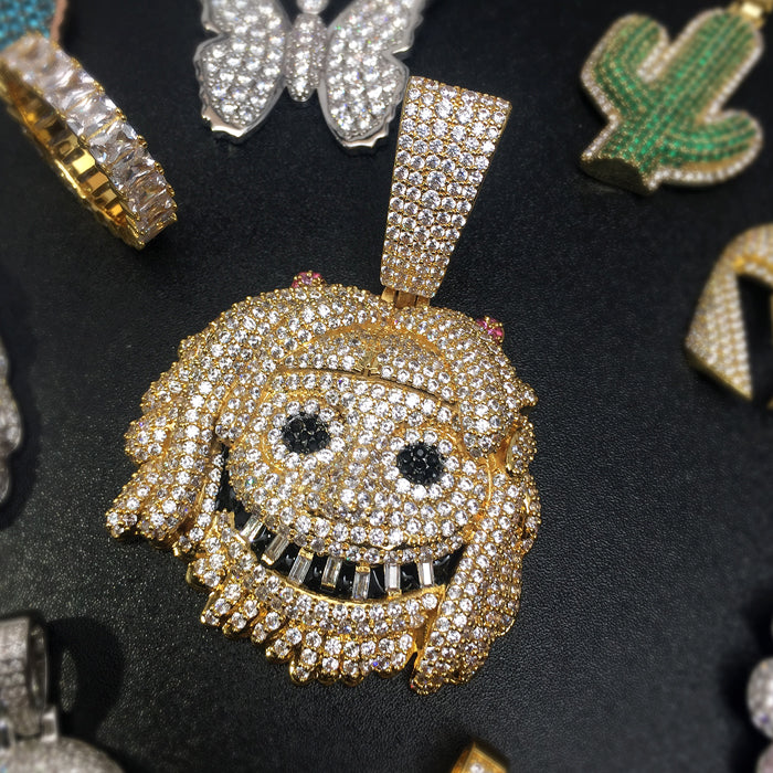 18K/White Gold Plated Large Iced Out Emoj Pendant - Tripodjewelry