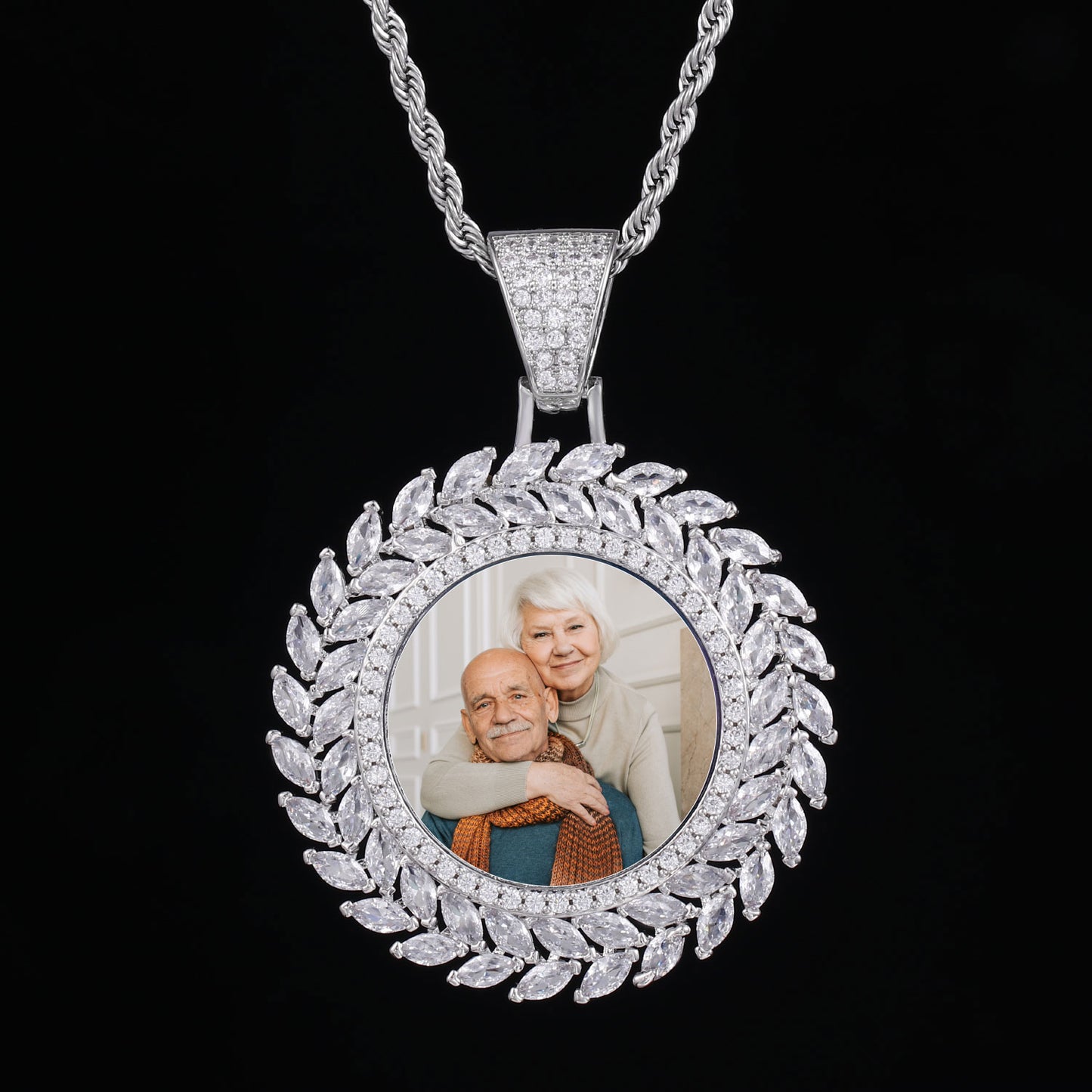 Picture Custom Pendant- Leaf Type
